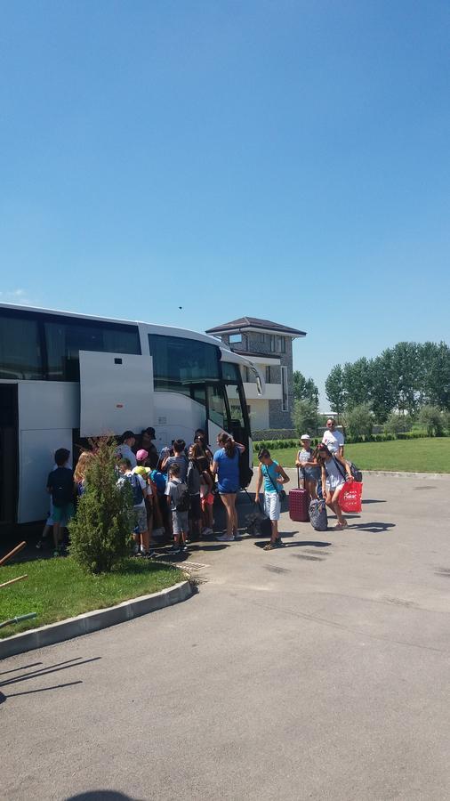 Pensiunea Georgia Lunguletu Exterior foto